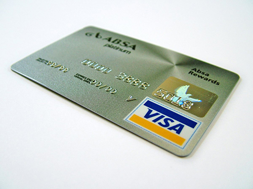 什么银行的信用卡额度高利息低？新手怎么办理信用卡？